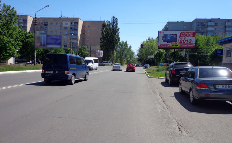 Білборд/Щит, Київ, Бровари бульвар Незалежності,13/вул.Чорних Запорожців (колишня вул.Короленко)/ВТБ банк,Космо (А)