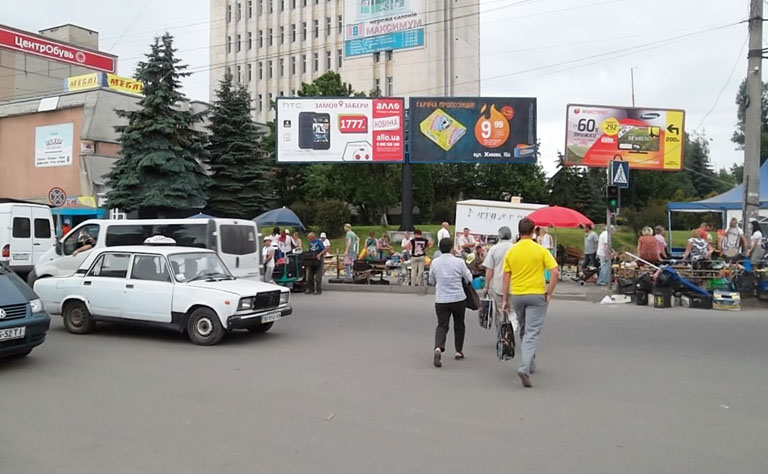 Білборд/Щит, Київ, вул.Живова / вул. Метрополита Шептицького - правий