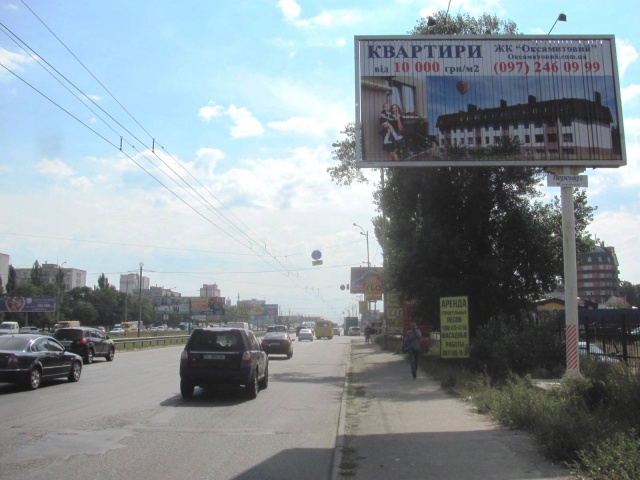 Роллер/Призматрон, Киев, Кільцева дорога, км 2+830 справа (Фуршет, Технополіс, Електронмаш, АЗС "БРСМ"), в напрямку Одеське шосе
