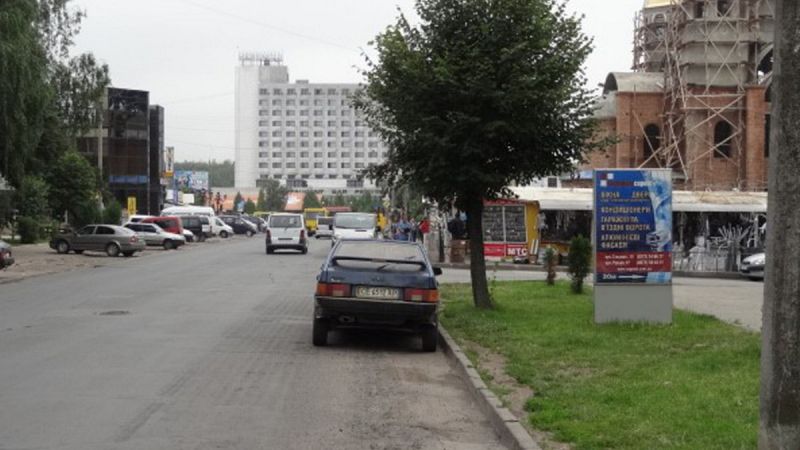 Ситилайт, Черновцы, вул. Небесної Сотні, 30. Приватбанк, Ринок, Парк.