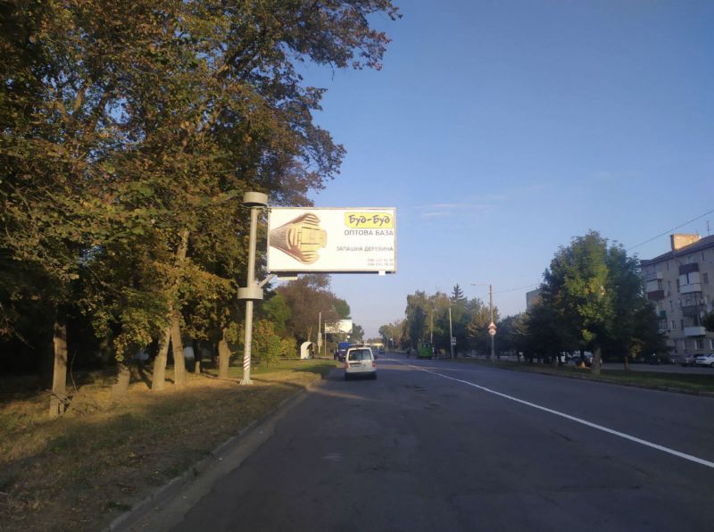 Білборд/Щит, Лубни, проспект Володимирський, 167 біля автовокзалу