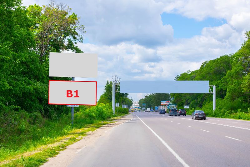 Билборд/Щит, Трассы, Н-17 Під'їзд до м.Львів, км 2+700, ліворуч, перед Дублянами в сторону Львова (нижній)