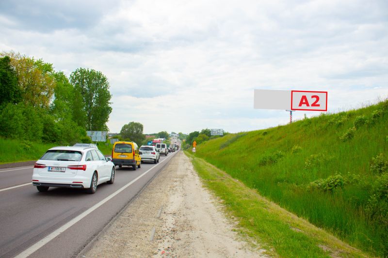 Білборд/Щит, Траси, М-10 Західний обхід м. Львова , км 12+170, ліворуч, біля гот. Панська Гора в сторону МETRO (правий)