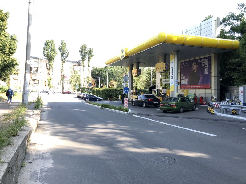 Реклама на фасадах/Брандмауэр, Киев, Преображенська 1