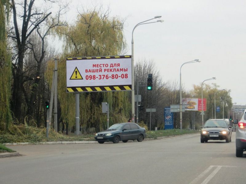 Білборд/Щит, Павлоград, Пв14Б,вул. Дніпровська - вул.Ленінградська, біля світлофора