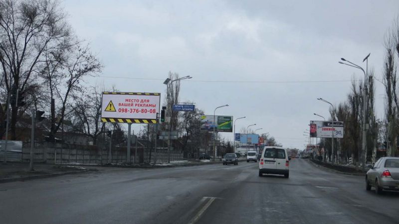 Білборд/Щит, Павлоград, Пв08Б,вул. Дніпровська - вул.Крилова, біля світлофора