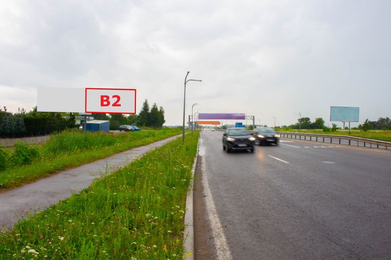 Білборд/Щит, Траси, Т-14-16 Львів-Пустомити-Меденичі, км 7+560, ліворуч, вул. Кульпарківська, біля заправки SOCAR в сторону Сокільник (правий)