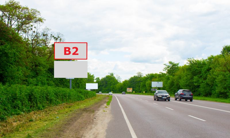Білборд/Щит, Траси, Н-17 Під'їзд до м.Львів, км. 1+900, праворуч, виїзд зі Львова в сторону гот. Древній Град (верхній) 2