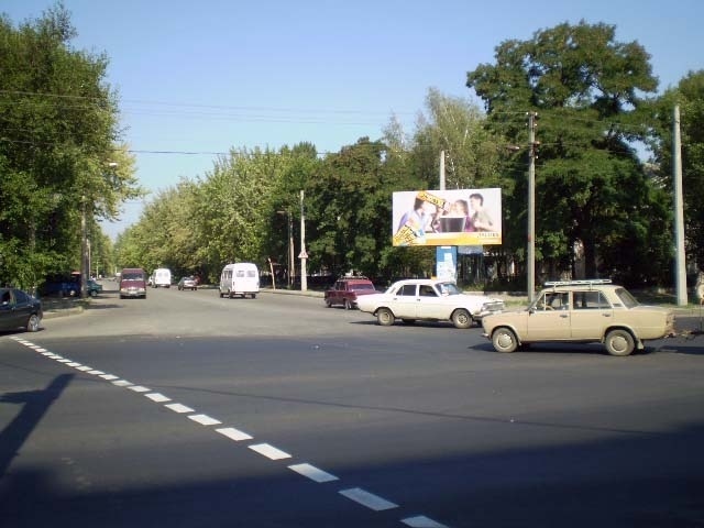 Билборд/Щит, Мелитополь, вул.Ломоносова  перехрестя з                              вул. Гризодубової (напроти АТБ), магістраль