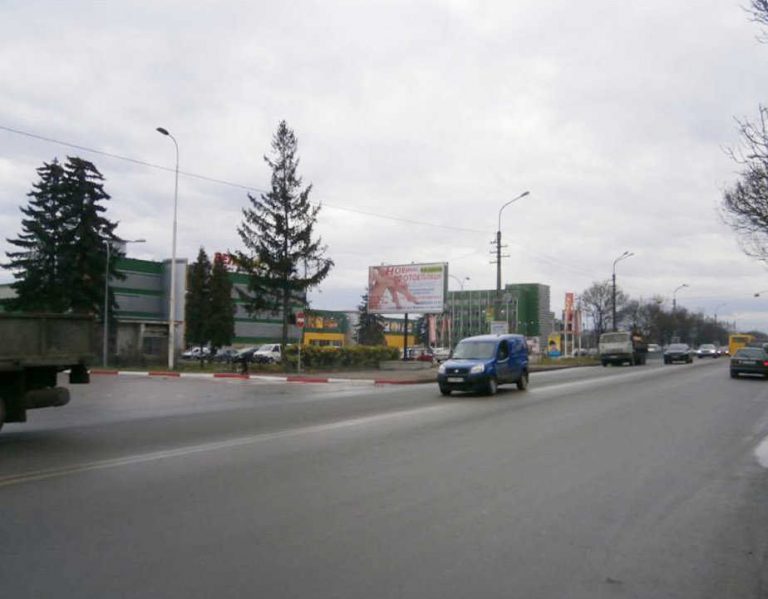 Роллер/Призматрон, Ивано-Франковск, Коновальця,225   СМ Велмарт