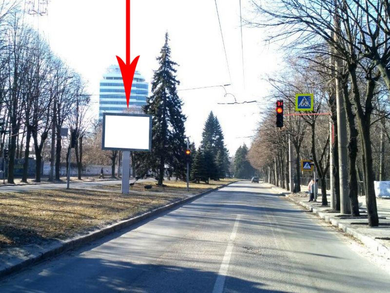 Беклайт, Дніпро, s032A1,просп. Гагаріна, 72 (з центру), біля світлофора