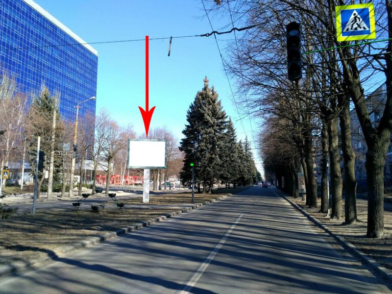 Беклайт, Дніпро, s032A2,просп. Гагаріна, 72 (в центр), біля світлофора