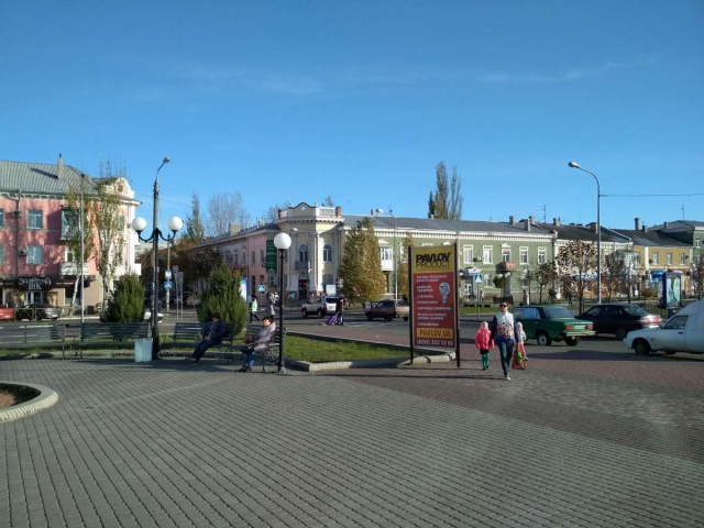 Пиллар, Бердянск, Італійська вул. (навпроти МПК, в сторону МПК и ЦРинка)