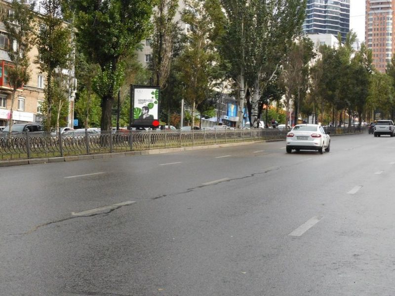 Скролл/Ситилайт, Киев, Лесі Українки бульв. 6 бульварна частина, рух в напрямку пл. Л. Українки