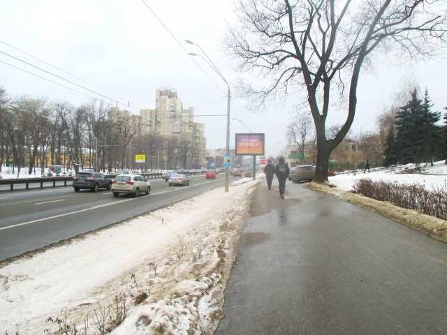 Скролл/Ситиборд, Киев, Берестейский (Перемоги)пр.,36 (медуніверситет) -з центру