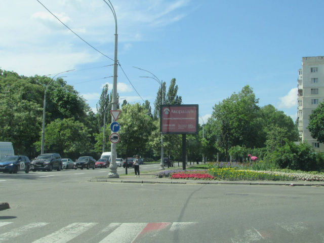 Скрол/Сітіборд, Київ, Голосіївський проспект (40-річчя Жовтня) / Ужгородський провулок