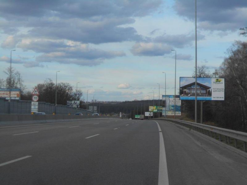 Билборд/Щит, Трассы, с. Віта-Поштова, траса М-05 Київ-Одеса, км 21+000 ліво, через 100м після ресторану "Вілла Віта", через 350м після магазину Сільпо