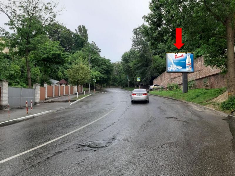 Білборд/Щит, Київ, Кудрявський узвіз, 4 А, навпроти, в бік центру