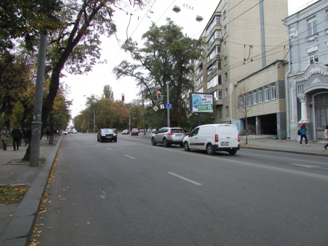 Скрол/Сітіборд, Київ, Юрія Іллєнка (Мельникова), 18 / Герцена (світлофор)