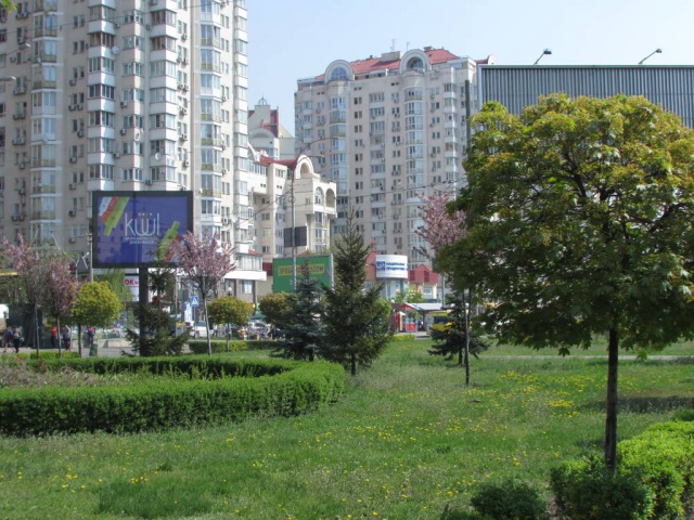 Скрол/Сітіборд, Київ, Маршала Тимошенка / Оболонський проспект, 26 А (розподілювач), М"Мінська" навпроти МакДональдз