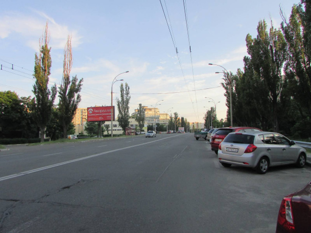 Билборд/Щит, Киев, Героїв полку Азов (Малиновського), 34 рух від проспекту Івасюка, ліворуч