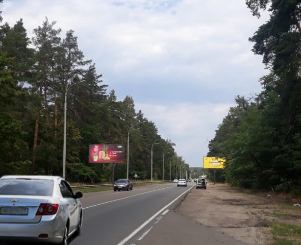 Білборд/Щит, Київ, Литовський просп.(Мінський просп). зупинка "Спортбаза", 80 м від Петровський провулок, в напрямку Нові Петрівці