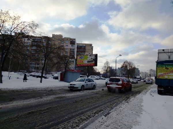 Білборд/Щит, Київ, вулиця Братства Тарасівців, 7, в напрямку ст.м. Харківська (біля ЕкоМаркета)