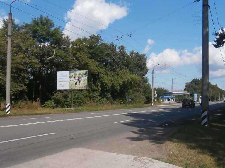 Білборд/Щит, Траси, Галицька навпроти (цементно-шиферний завод) №3