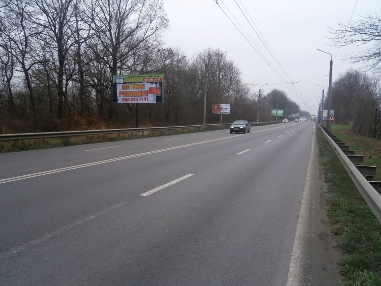 Білборд/Щит, Траси, Галицька навпроти (цементно-шиферний завод) №8