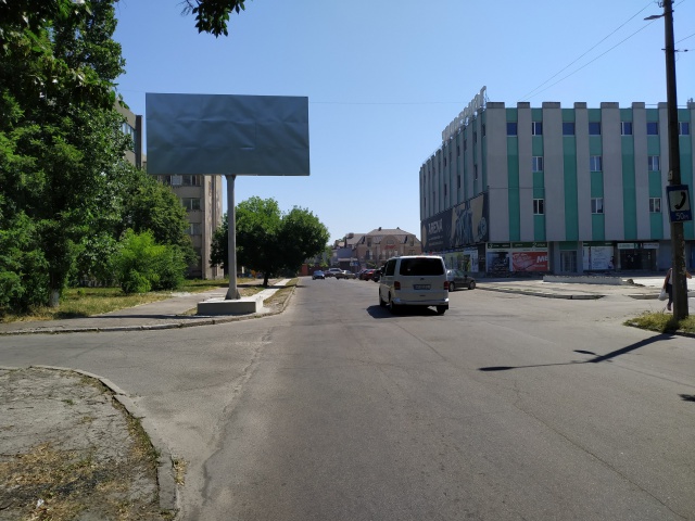 Билборд/Щит, Бердянск, Центральна вул. (біля ЦУМу)