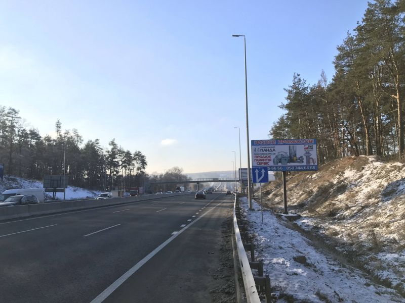 Білборд/Щит, Траси, а/д М-05 Киев-Одесса , возле поворота на Круглик