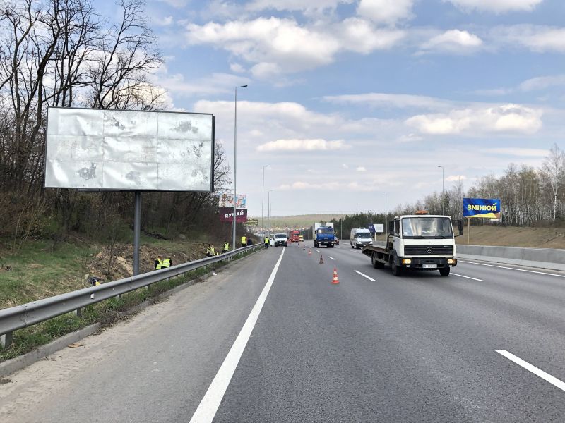 Білборд/Щит, Траси, а/д М-05 Киев-Одесса , перед рестораном "Вилла Вита"