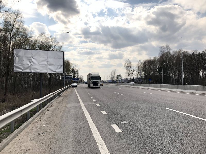 Білборд/Щит, Траси, а/д М-05 Киев-Одесса , напротив ресторана "Вилла Вита"