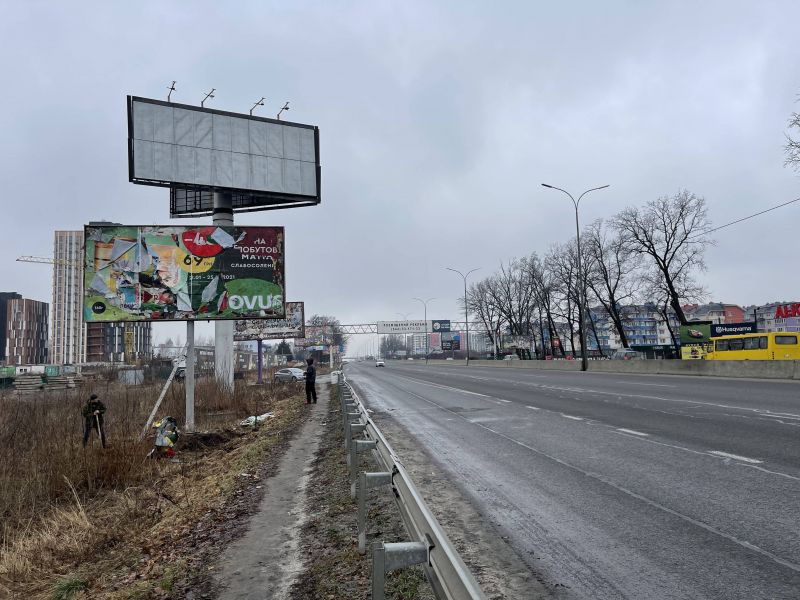 Білборд/Щит, Траси, а/д М-05 Киев-Одесса , перед магазином Нова Лінія