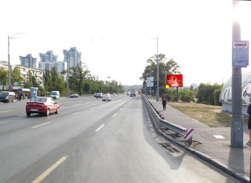 Скролл/Ситиборд, Киев, Соборності пр-т (Возз'єднання) в центр, за пішохідним мостом на Русанівку