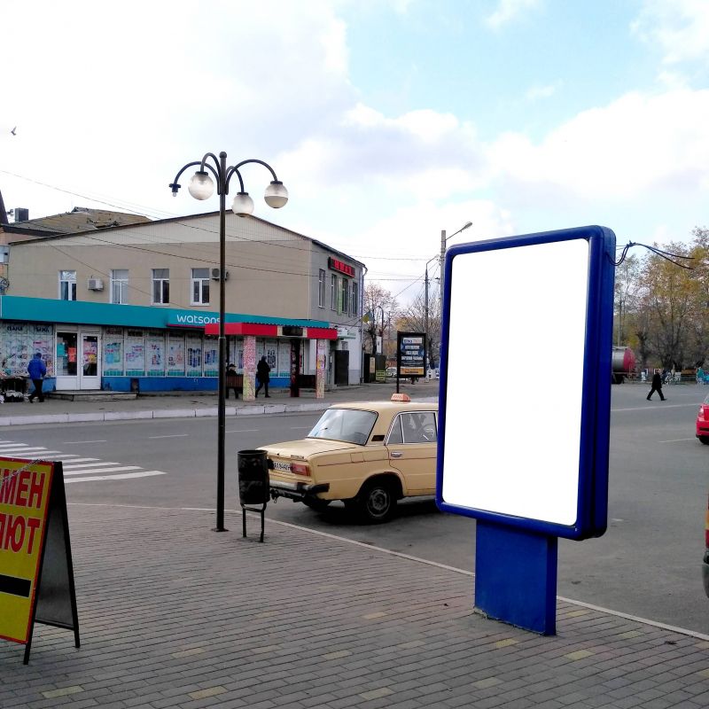 Ситилайт, Мерефа, Находится на центральной площади города рядом с ЦНАП по ул. Савченко, 1-Б.