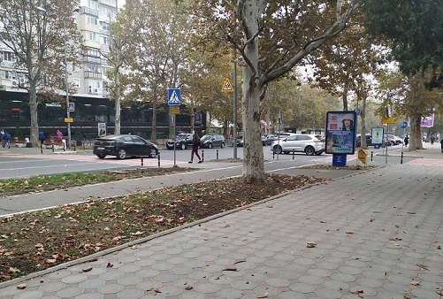 Ситилайт, Черноморск/Ильичёвск, перетин пр. Миру, пров. Шкільний