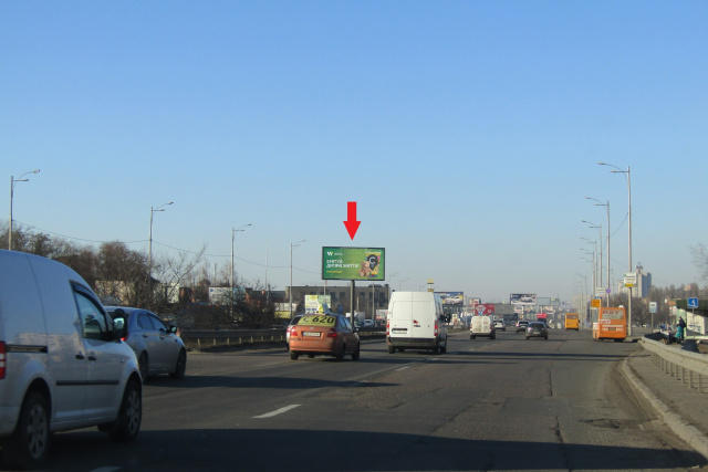 Беклайт, Киев, Кільцева дорога (на роздільнику), (АТБ-маркет, автосалони "Toyota", "Lexus", "Volvo"), в напрямку просп.Леся Курбаса