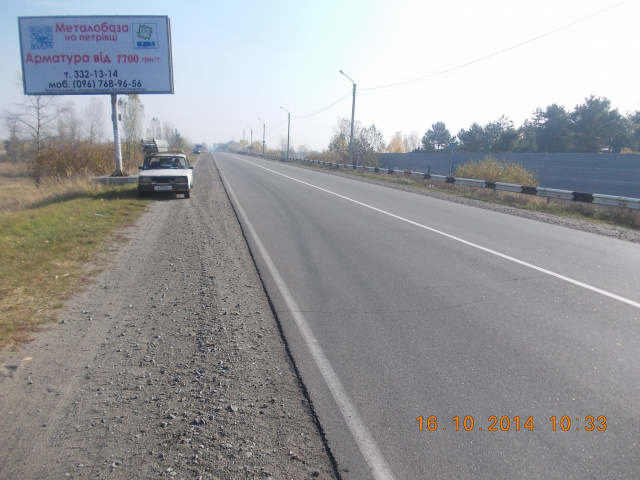 Білборд/Щит, Траси, Траса Київ-Десна, праворуч, 800м за постом ДАІ, напрямок з Києва