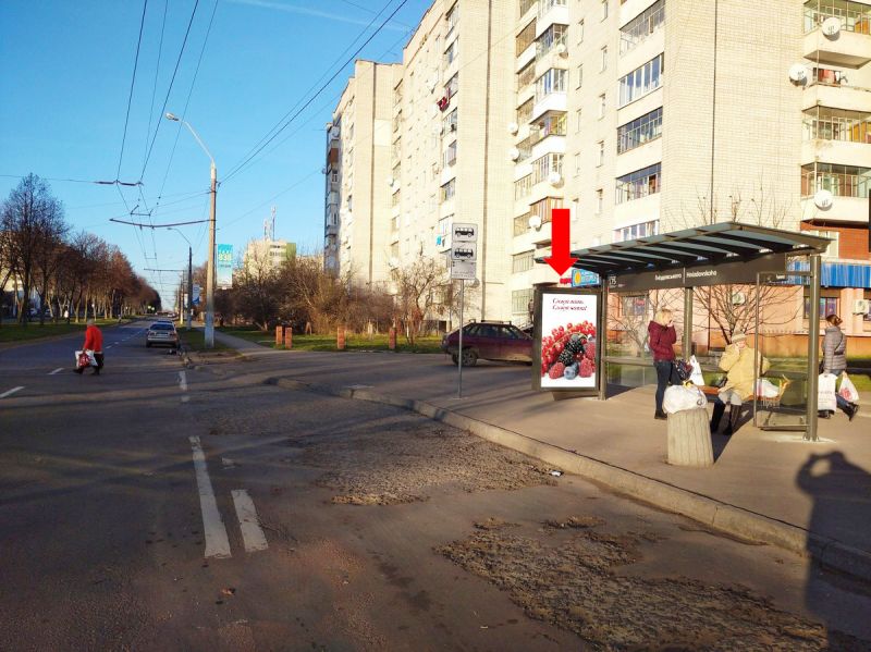Ситилайт, Львов, Суботівська вул., 2 - вул. Широка (зуп. "Гніздовського"), в бік вул. Сірка