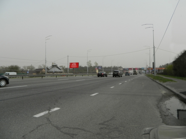 Білборд/Щит, Київ, Столичне шосе (зупинка Корчевате-2)/ вул. Новопирогівська, напр. АЗС "Сокар" та "ОККО"