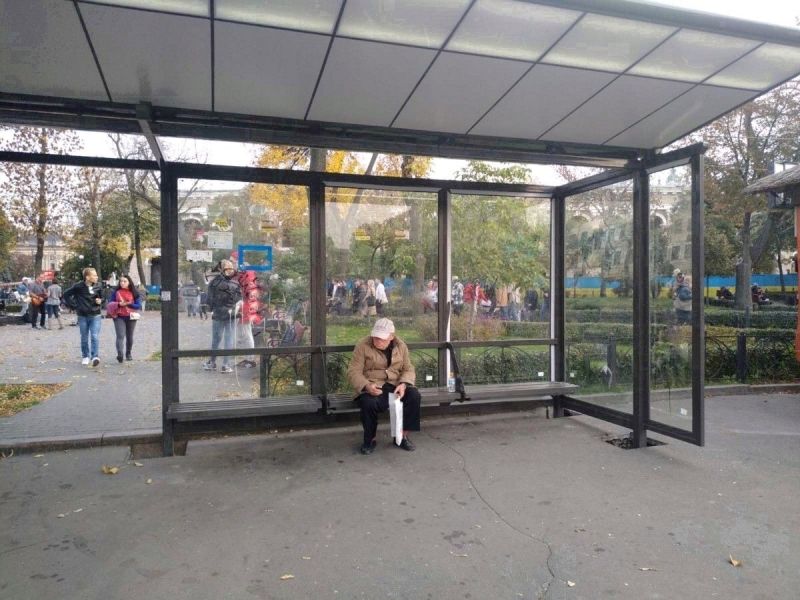 Реклама на остановках, Киев, Контрактова площа