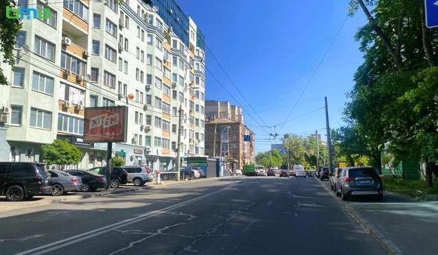 Скрол/Сітіборд, Київ, Деревлянська (Якіра) вул., 10/77