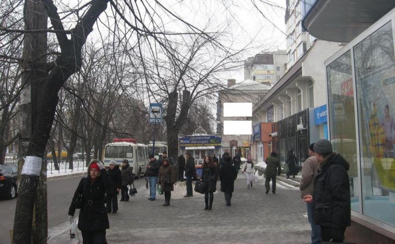 Білборд/Щит, Черкаси, бул. Шевченка, 256 (фасад біля ТЦ Транзит), верхній