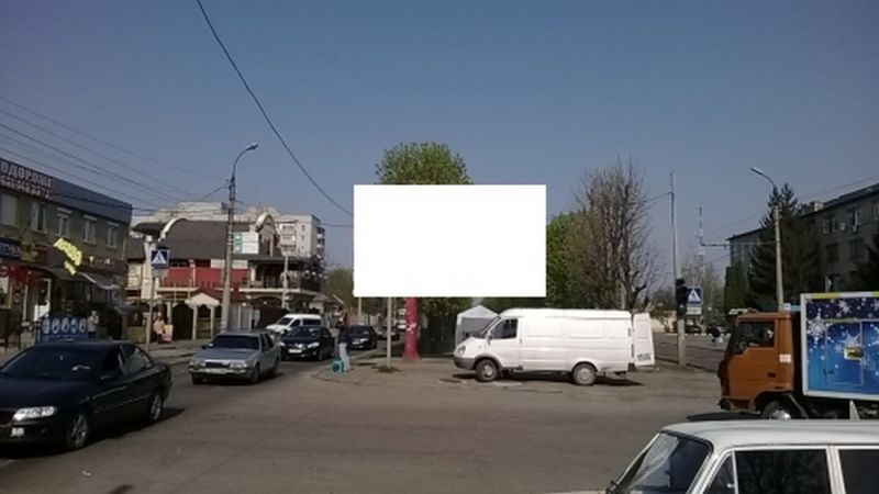 Ролер/Призматрон, Черкаси, вул. Університетська - бул. Шевченка (маг.Делікат)