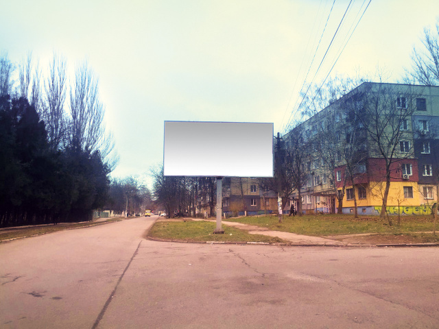 Білборд/Щит, Марганець, м. Марганець, перехрестя вул.Бульварна та Паркова (біля буд. 8 по вул.Паркова)/г.Марганец, ул.Бульварная – ул.Парковая, 8