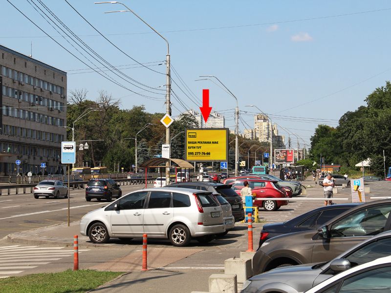 Led екран/Відеоборд, Київ, Берестейський пр. (колиш. пр. Перемоги), 26, навпроти ст.м. "Політехнічний інститут", біля ТРЦ "Smart Plaza", супермаркету "Сільпо", з центру, (ролик 10 сек, 1 вихід/1,5 хвилини)