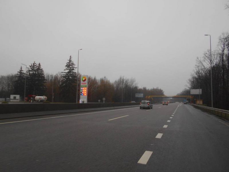 Билборд/Щит, Трассы, смт. Калинівка, траса М-05 Київ-Одеса, км 30+420 ліво, через 20м після АЗС АМІК, автобусна зупинка "ст. Зоря", за 480м до з'їзду на вул. Залізничну