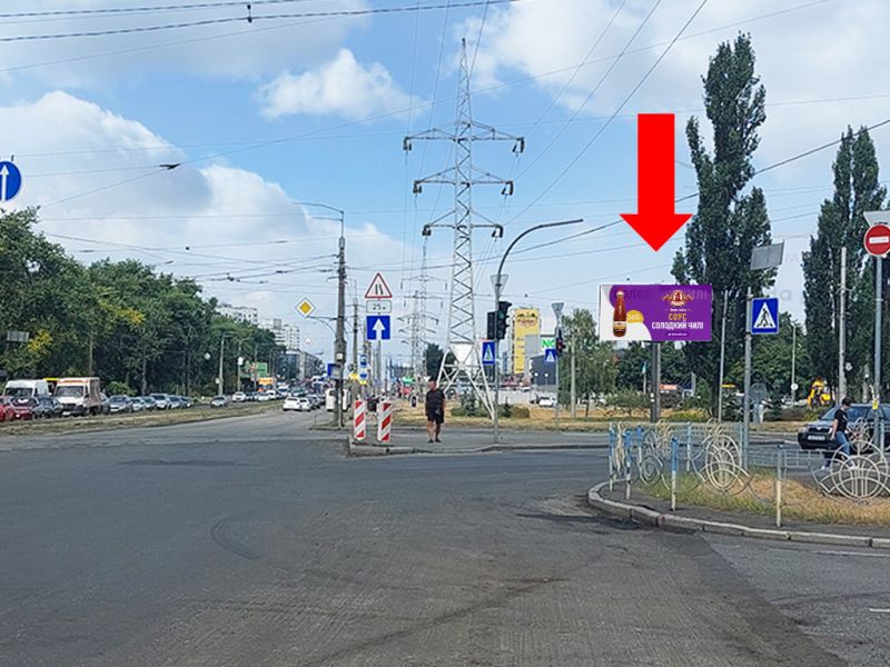 Led екран/Відеоборд, Київ, Хоткевича вул. - пр. Гагаріна, біля ТРЦ "Проспект", супермаркету "Ашан", на світлофорі, в сторону ст.м. "Чернігівська", (ролик 10 сек, 1 вихід/1,5 хвилини)