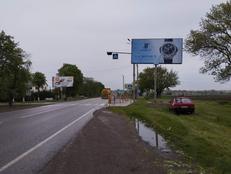 Билборд/Щит, Трассы, Одеса - Рені транспорт прямує в м. Одеса (1 км до 2х стовпів)